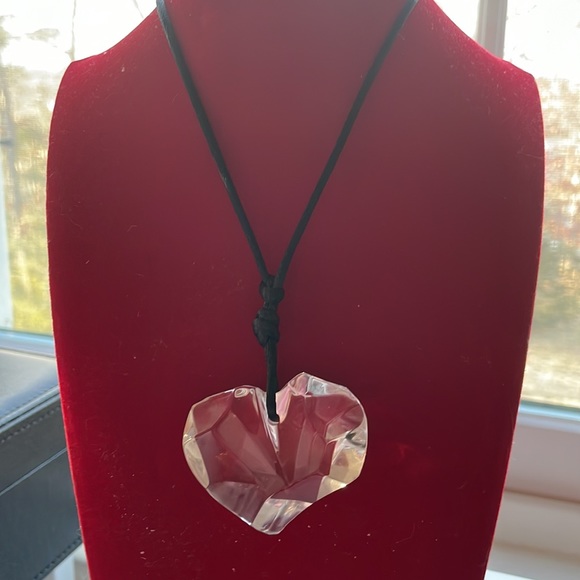 ❤️ DESIGNER SIGNED FUNKY LUCITE PENDANT HEART NECKLACE - Picture 2 of 5